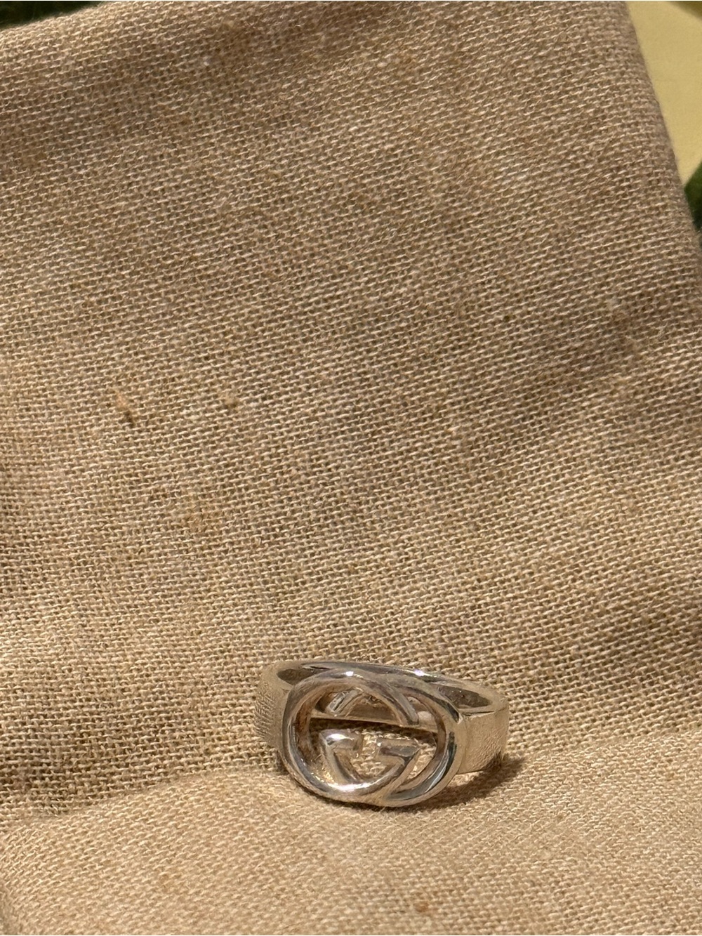 Gucci Silver Interlocking G Openwork Ring - Picture 2 of 7